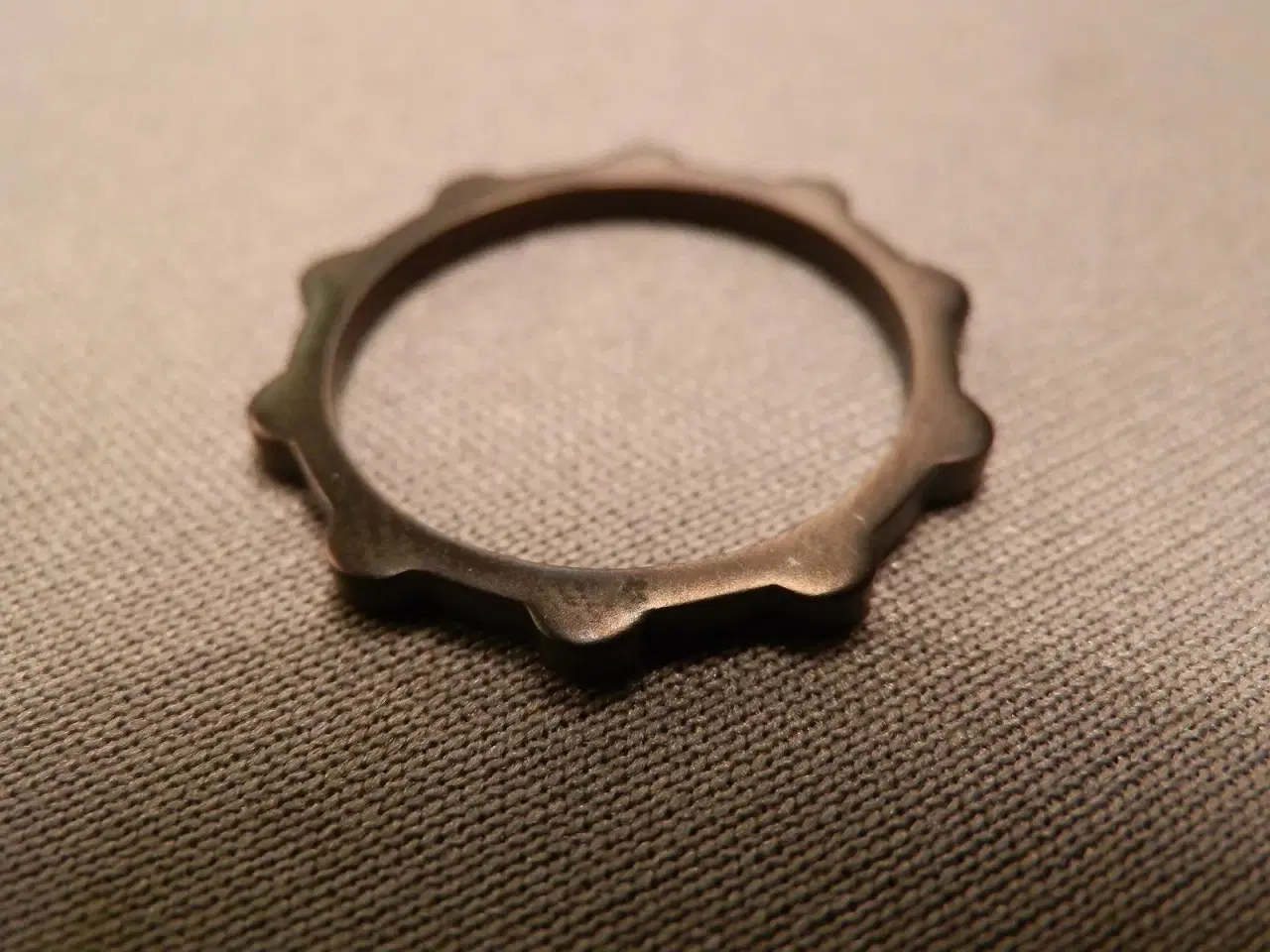 Billede 3 - Cool designerring i sort rustfrit stål