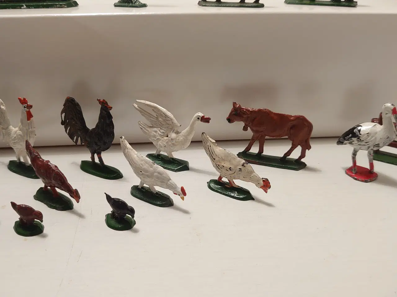 Billede 5 - 28stk bondegårdsdyr mm. i metal.1930´erne