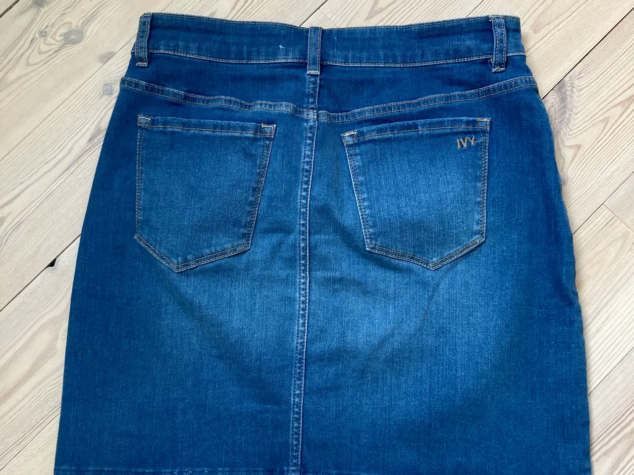 Billede 3 - Nederdel 