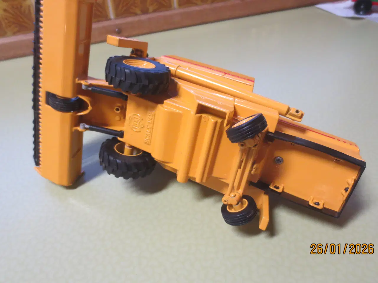 Billede 7 - 1 stk Model mejetærsker New Holland TX 34