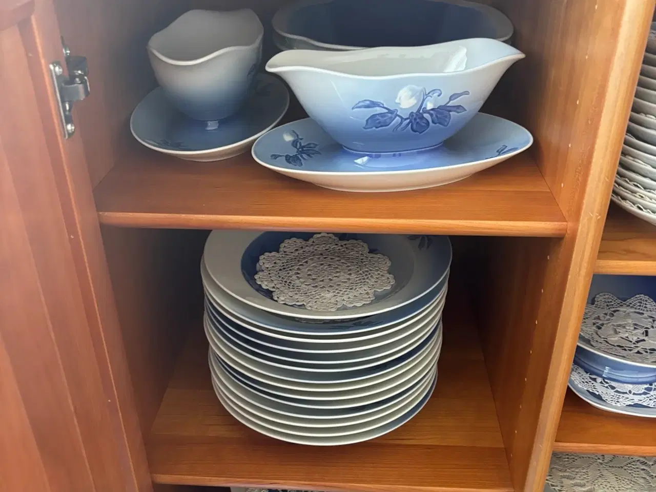 Billede 3 - Julerose, Kaffestel Sælges.