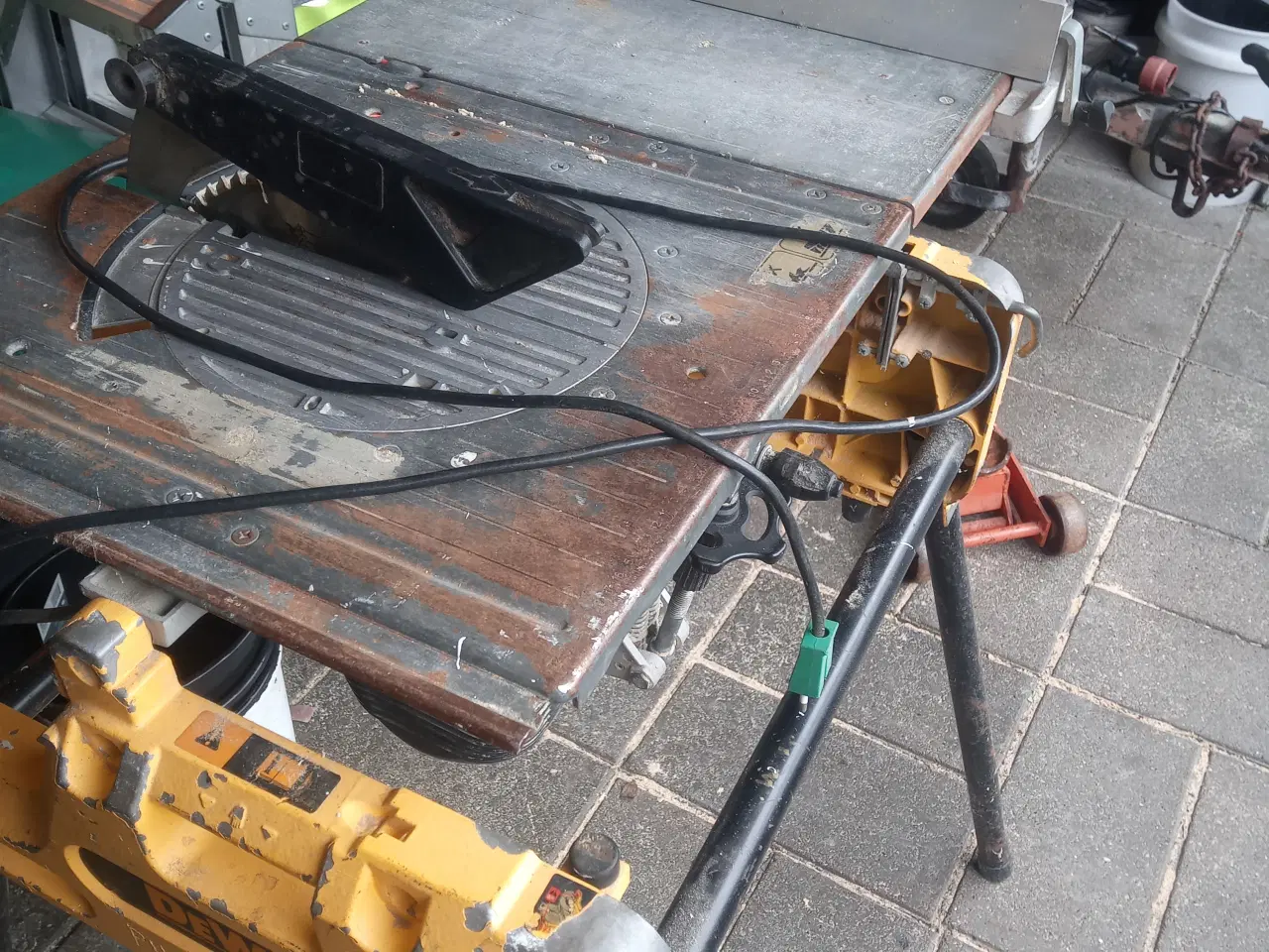 Billede 1 - Dewalt kap/flække sav