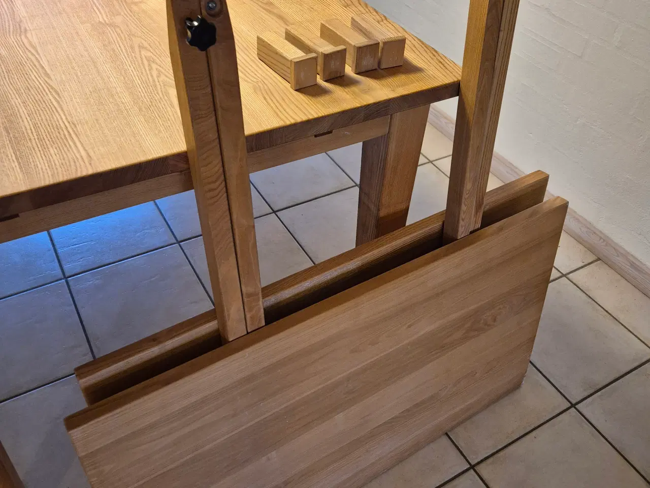 Billede 5 - Spisebord i egetræ fra Ilva