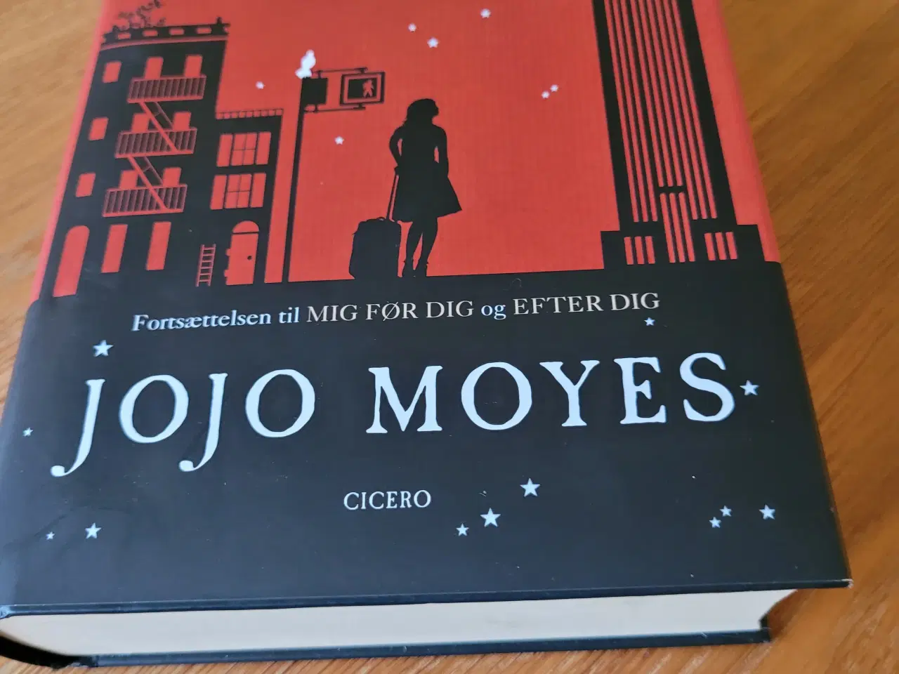 Billede 1 - Jojo Moyes - Stadig mig