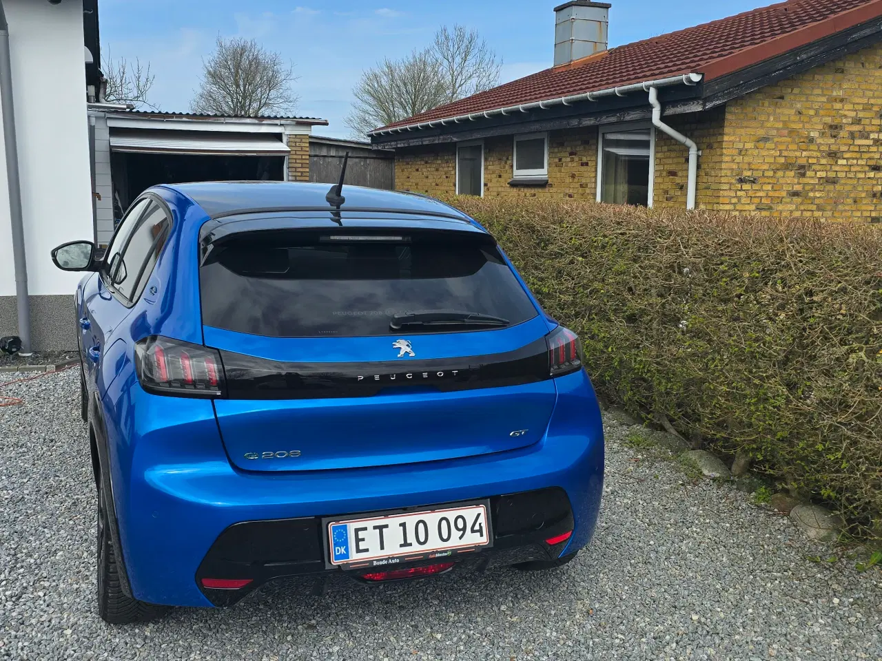 Billede 3 - E-208 Billig okonomi bil