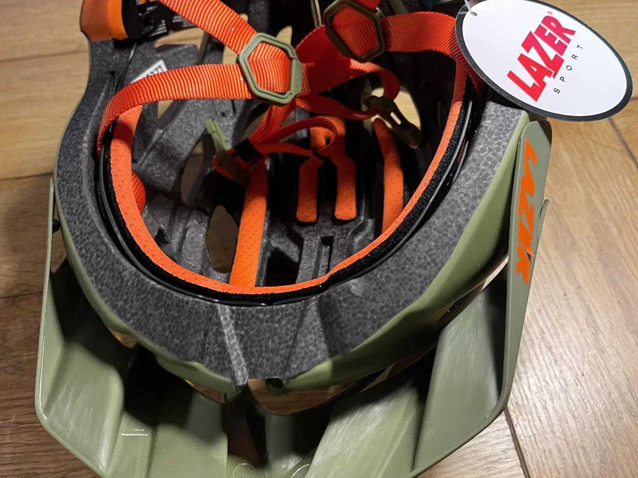 Billede 5 - Cykelhjelm model Lazer