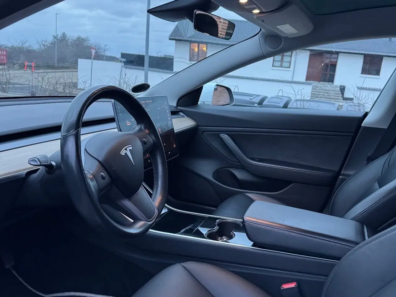 Billede 6 - Tesla Model 3 - nysynet