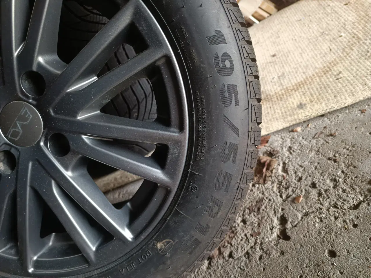 Billede 2 - Vinterdæk med fælge