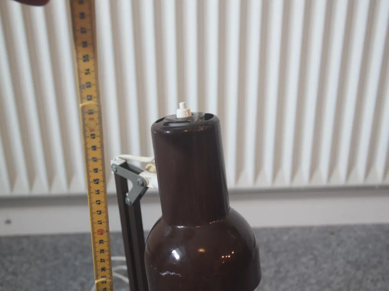 Billede 3 - Skrivebordslampe fra 1970'erne i brunt metal