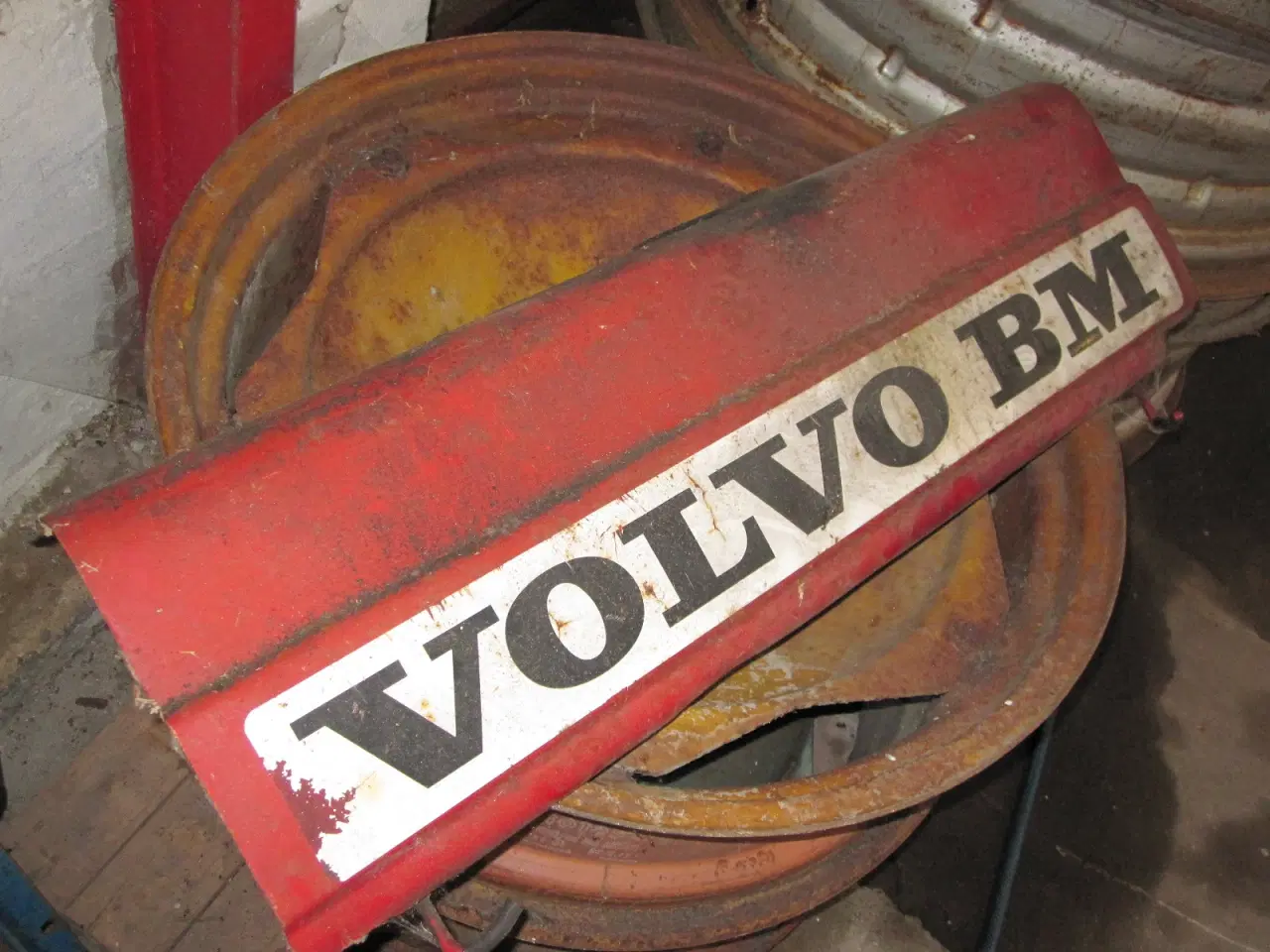 Billede 1 - Halv motorhjelm til Volvo 650 venstre side