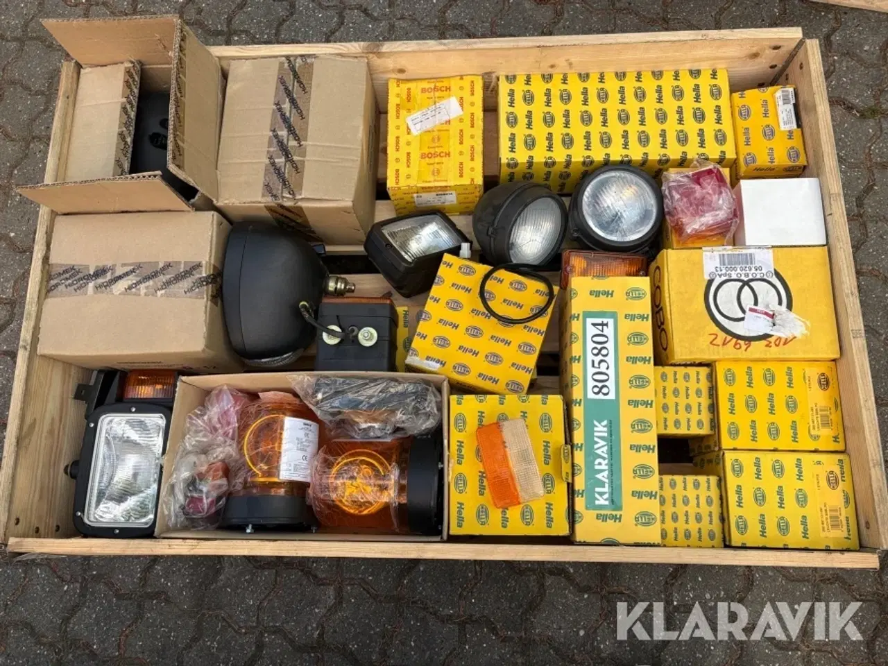 Billede 1 - Lot:Lygter Hella Bosch Cobo Hidromek cirka 25 styk rotorblink og blandede lygter