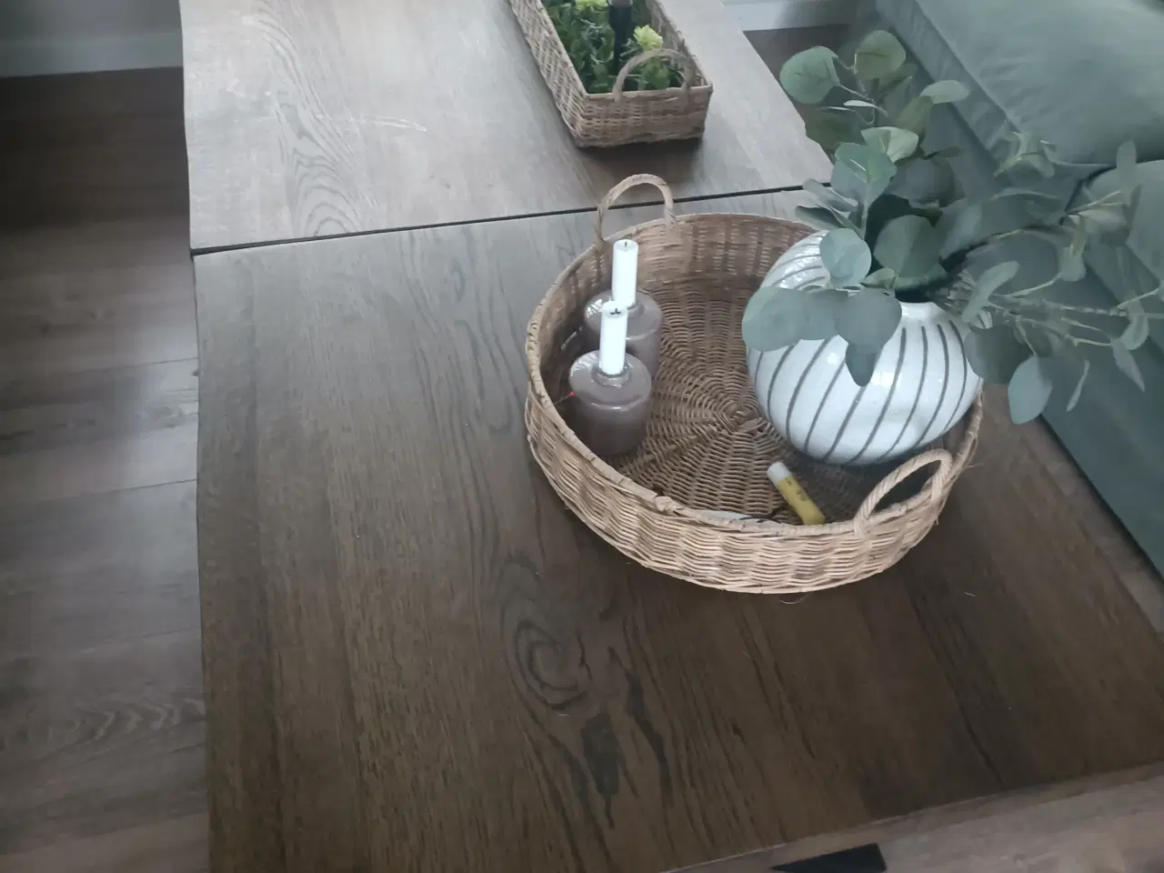 Billede 3 - Spisebord og 2 sofaborde og svævehylde 