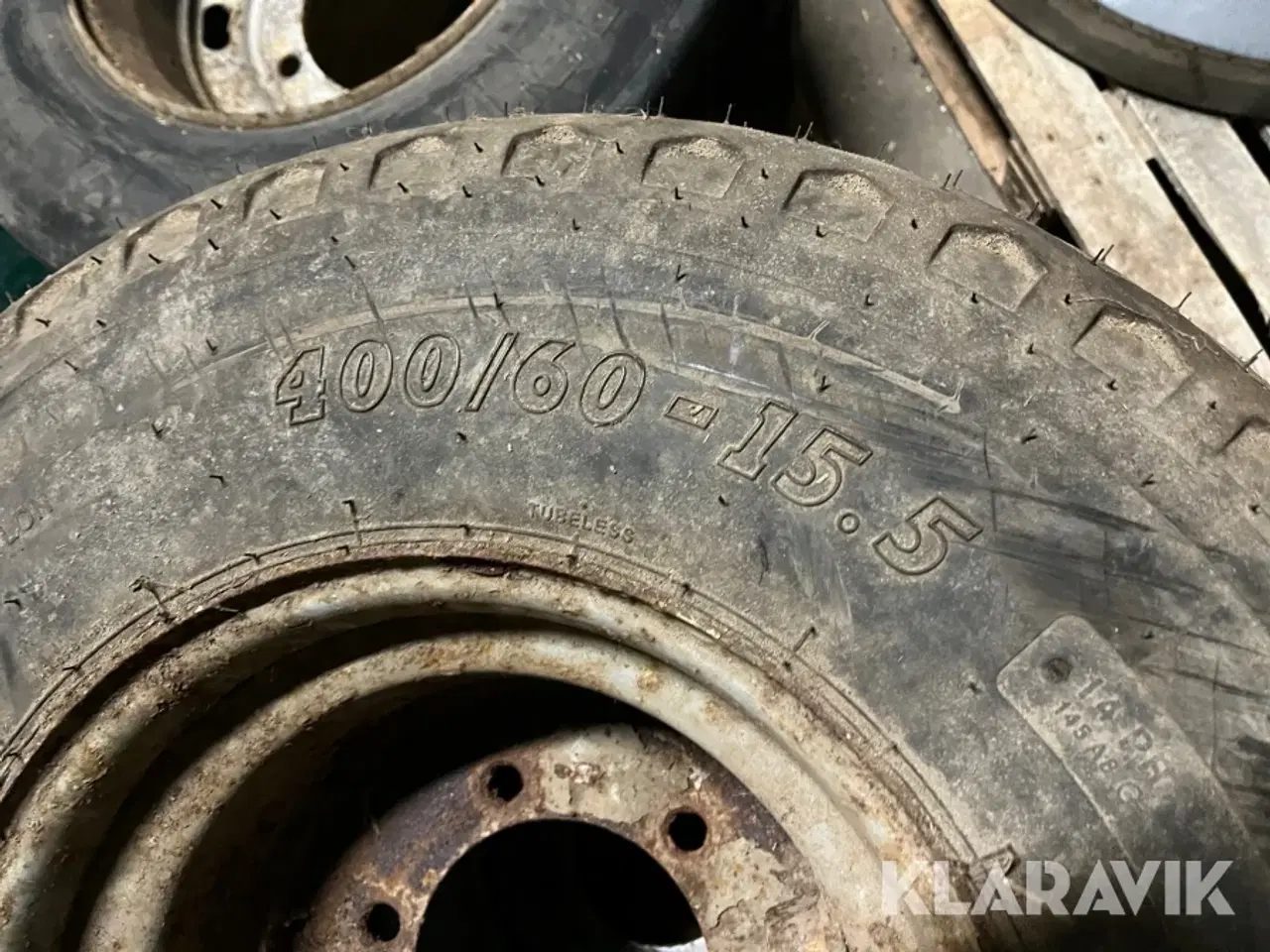 Billede 5 - Dæk med følg BKT 400/60-15.5 3 styk