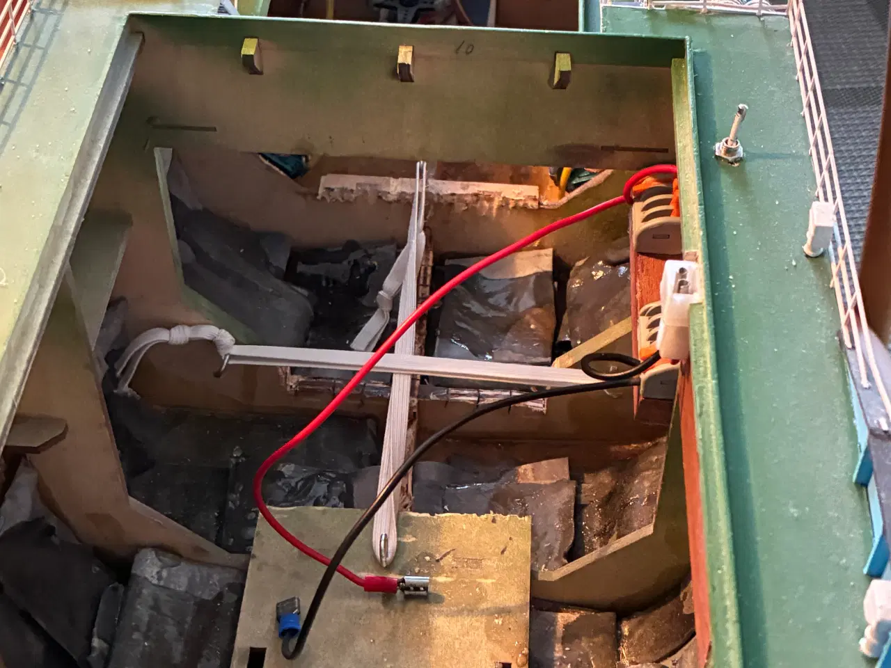 Billede 4 - Slæbebåd til fjernstyring