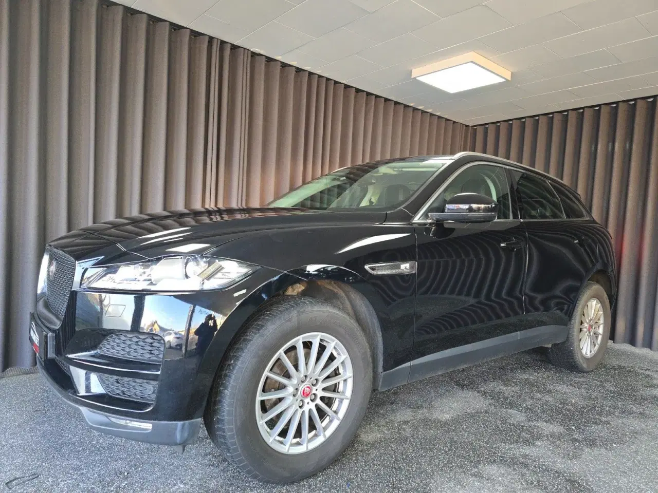Billede 2 - Jaguar F Pace AWD 2,0 180 HK SUV