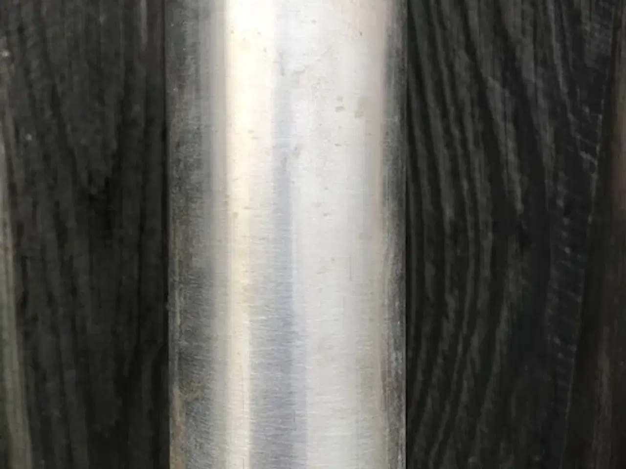 Billede 3 - 2 stk. 2" Rustfri rør a` 200 cm