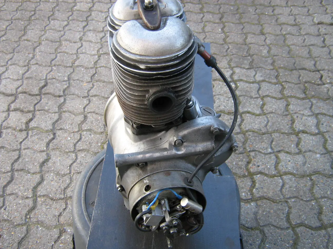 Billede 3 - BMW R26 motor