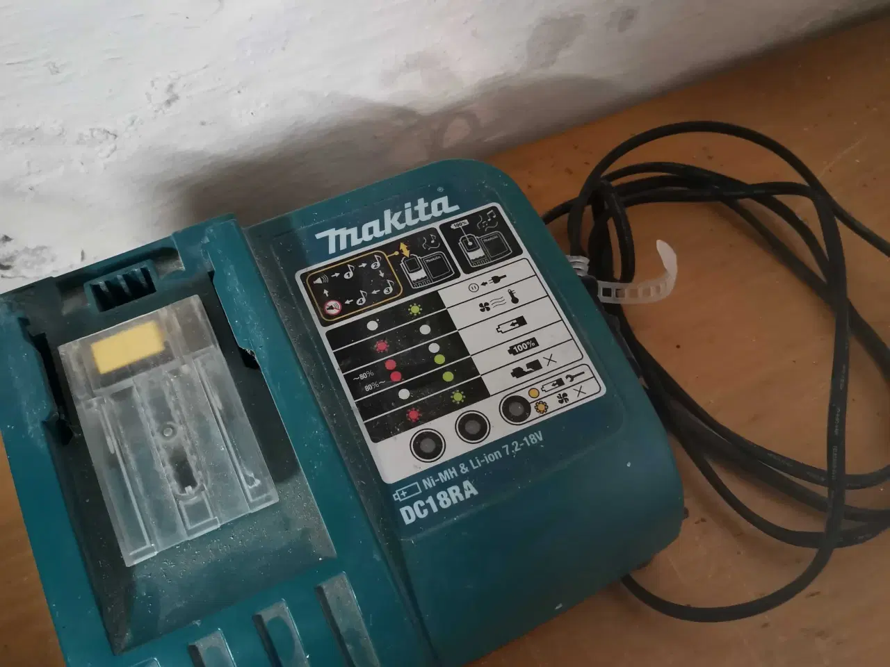 Billede 1 - Makita oplader DC18RA