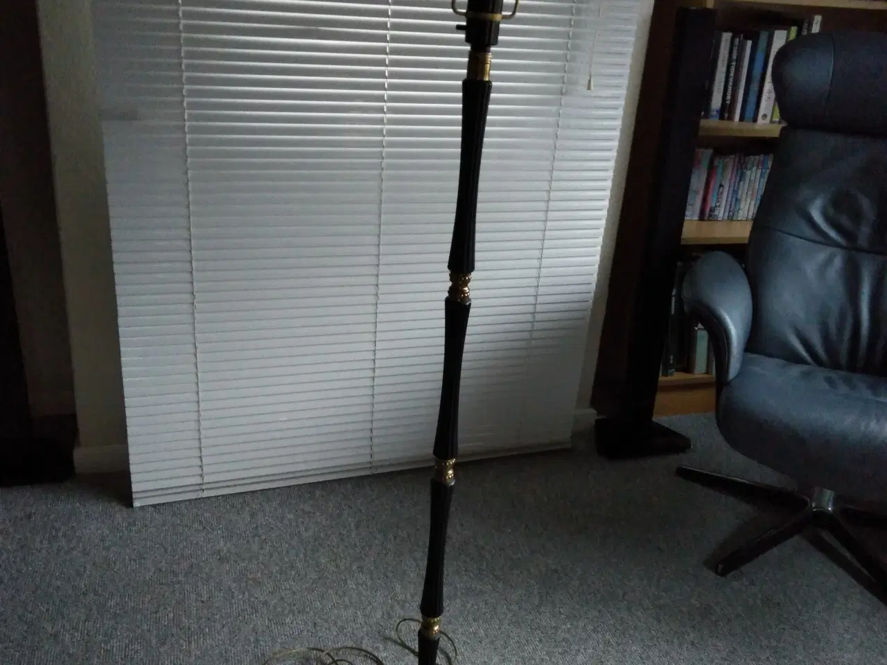 Billede 1 - Gulvlampe - Laoni Belysning