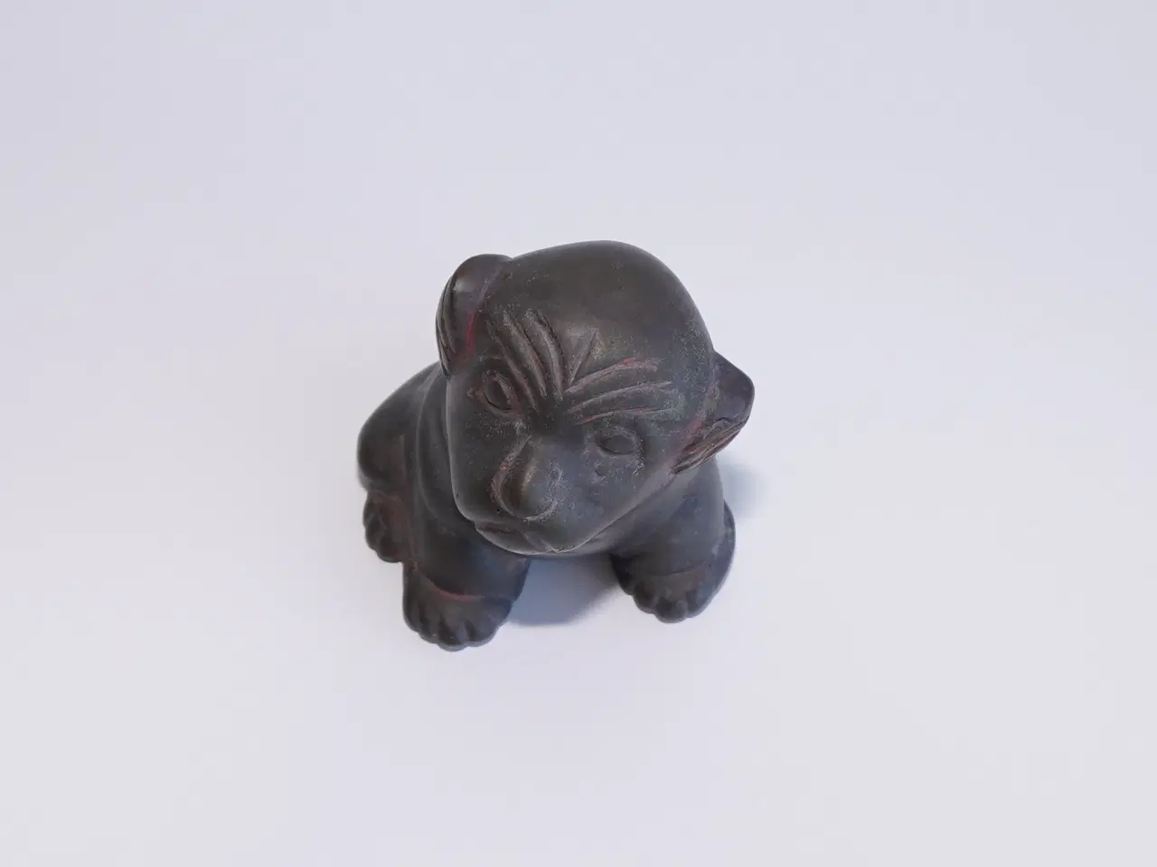 Billede 4 - Ældre og detaljeret hund i metal