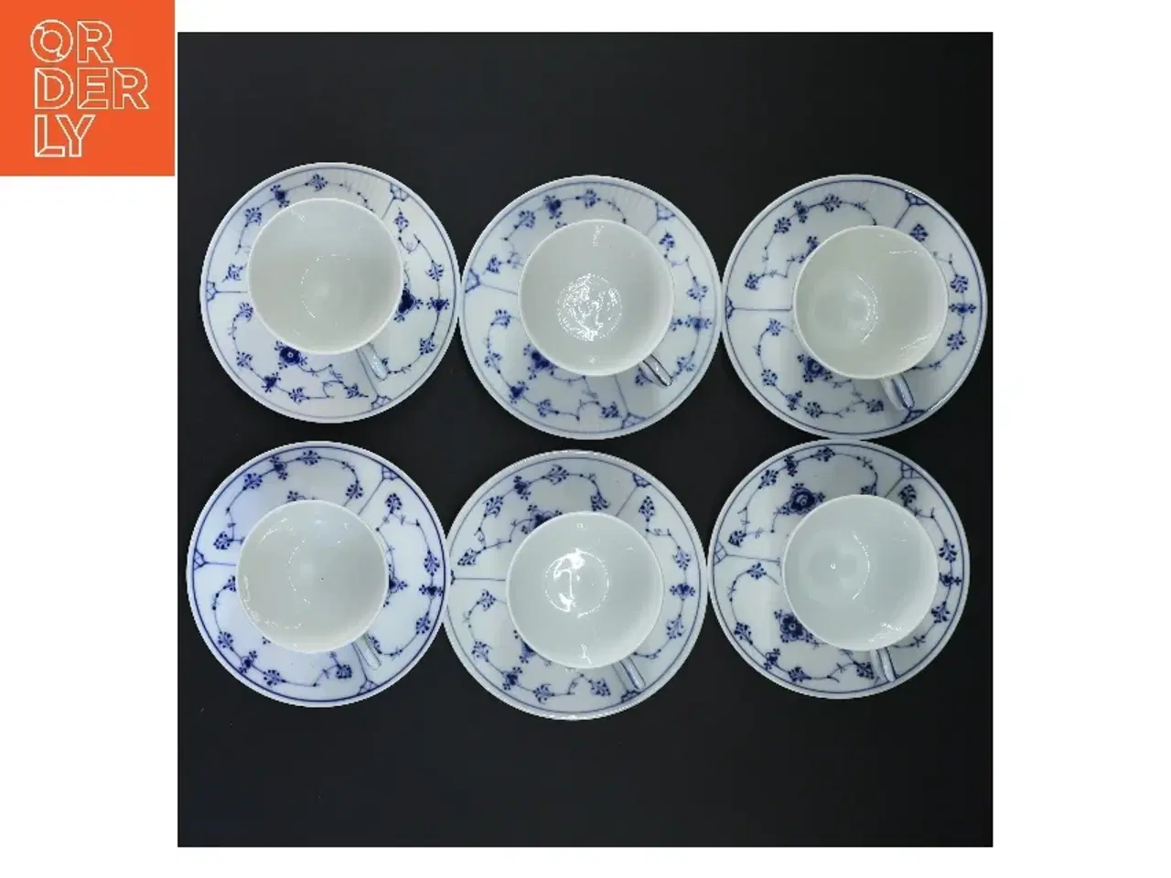 Billede 4 - Kaffekopper og underkopper i porcelæn, musselmalede, fra Royal Copenhagen (str. Ø 12 og Ø 6,5 cm)