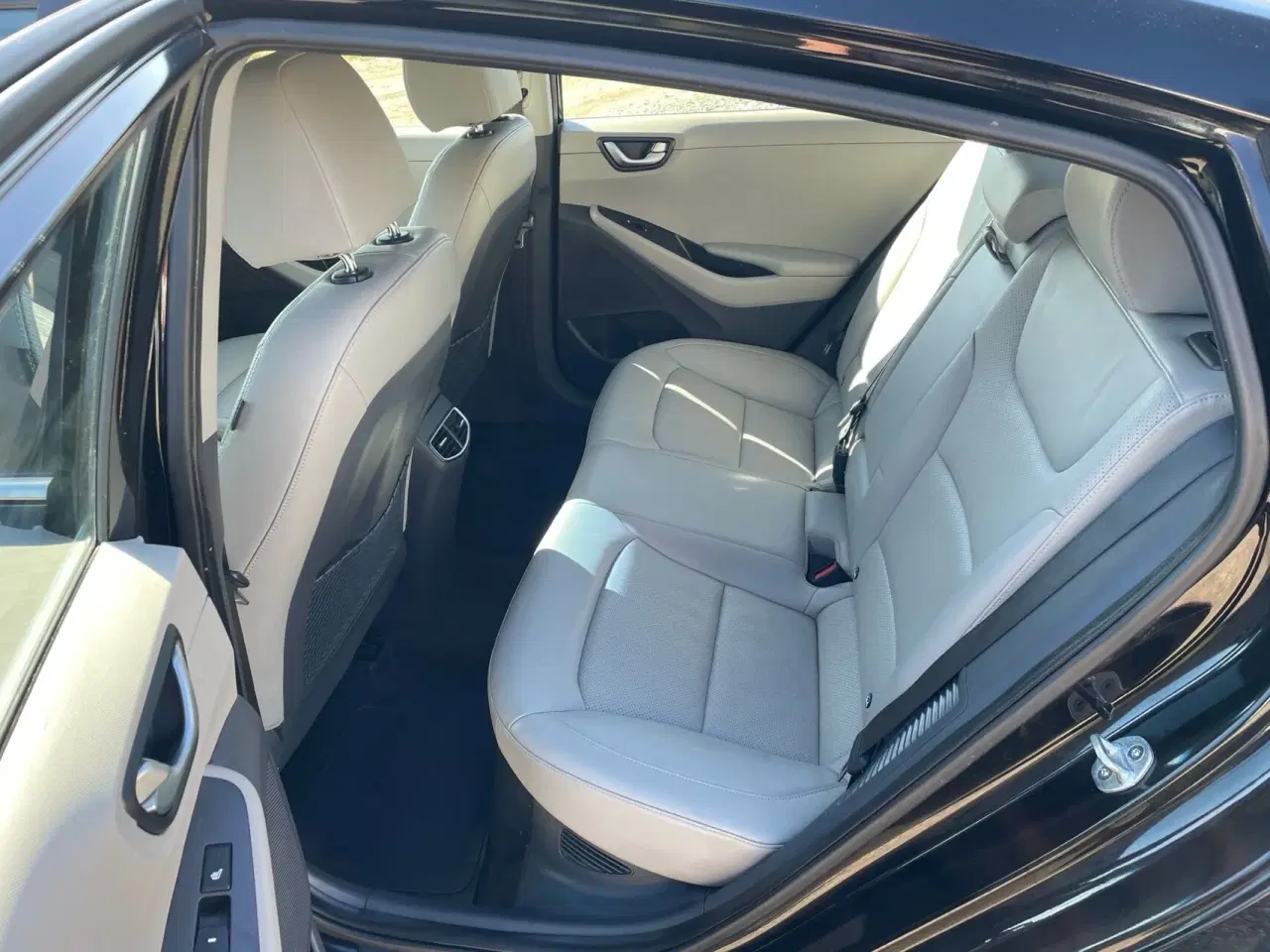 Billede 5 - Hyundai Ioniq 1,6 GDI Plugin-hybrid Premium plug-in 141HK 5d 6g Aut.