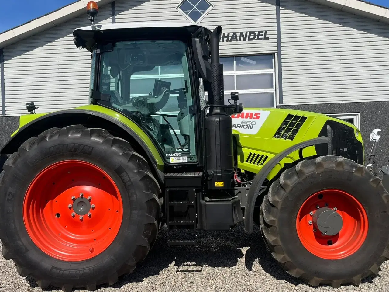 Billede 2 - CLAAS ARION 660 CMATIC med frontlift og front PTO og den kan evt også leveres med GPS anlæg