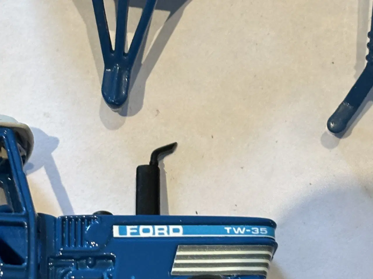 Billede 2 - Modeltraktor / Ertl