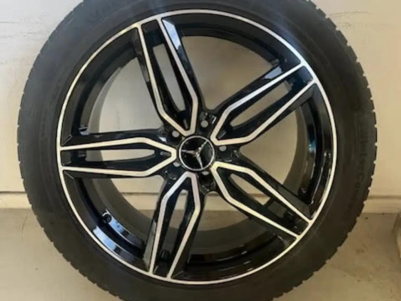 Billede 1 - Mercedes GLC alu fælge med Continental vinterdæk