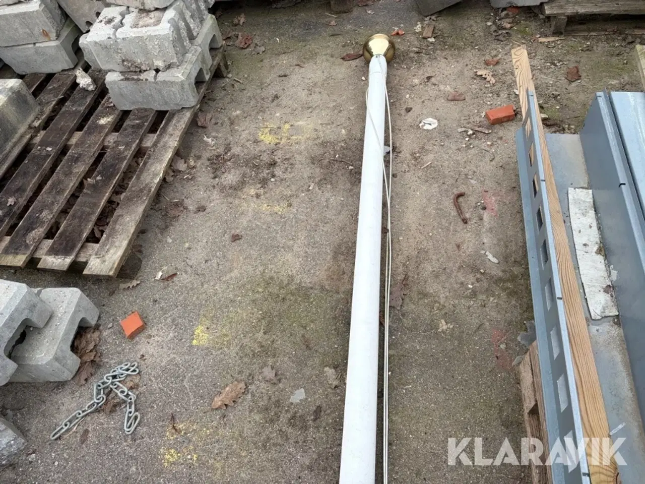 Billede 2 - Flagstænger med beton blok fod 2 styk