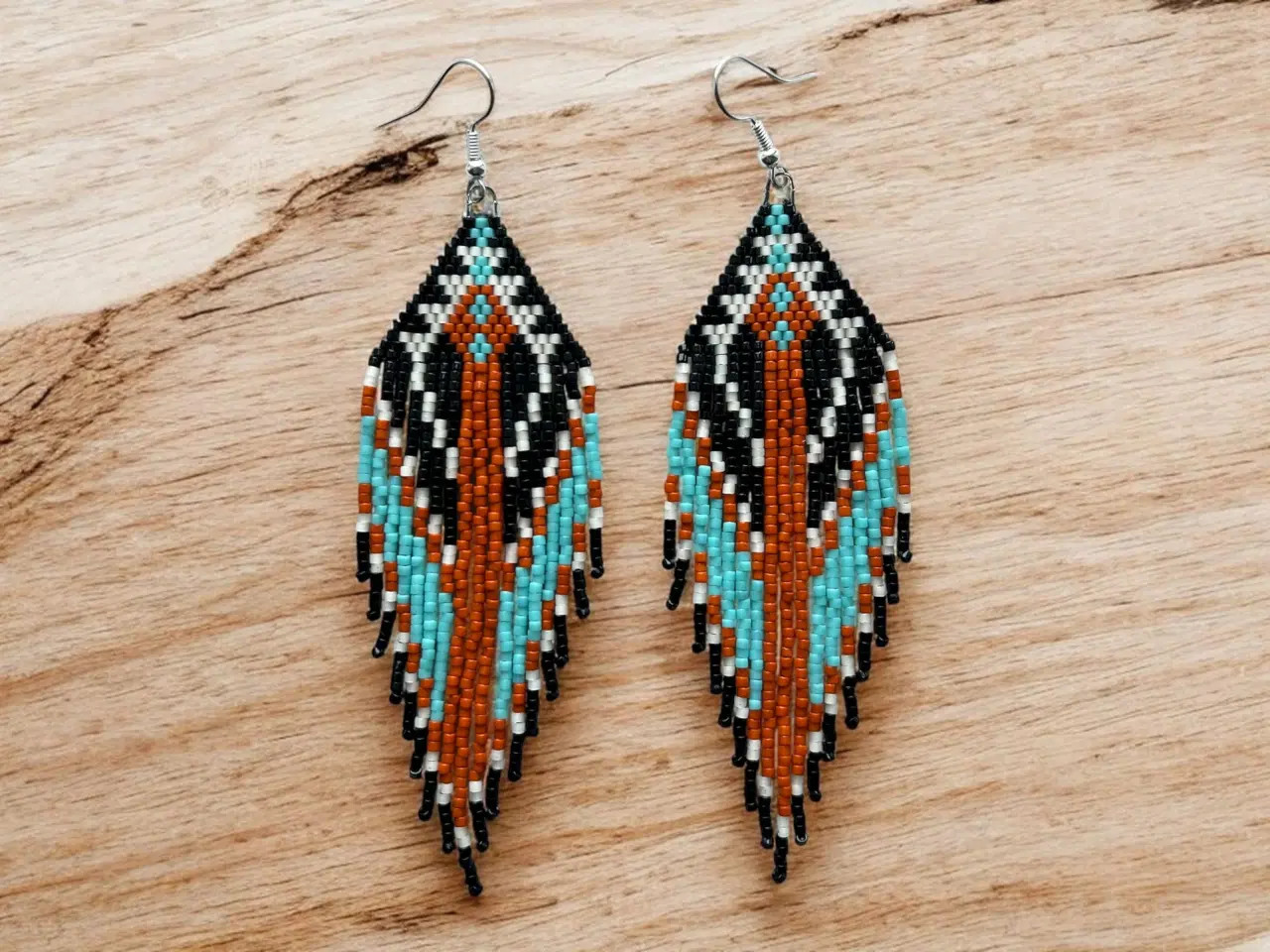 Billede 1 - Grønlandske øreringe, håndlavede 