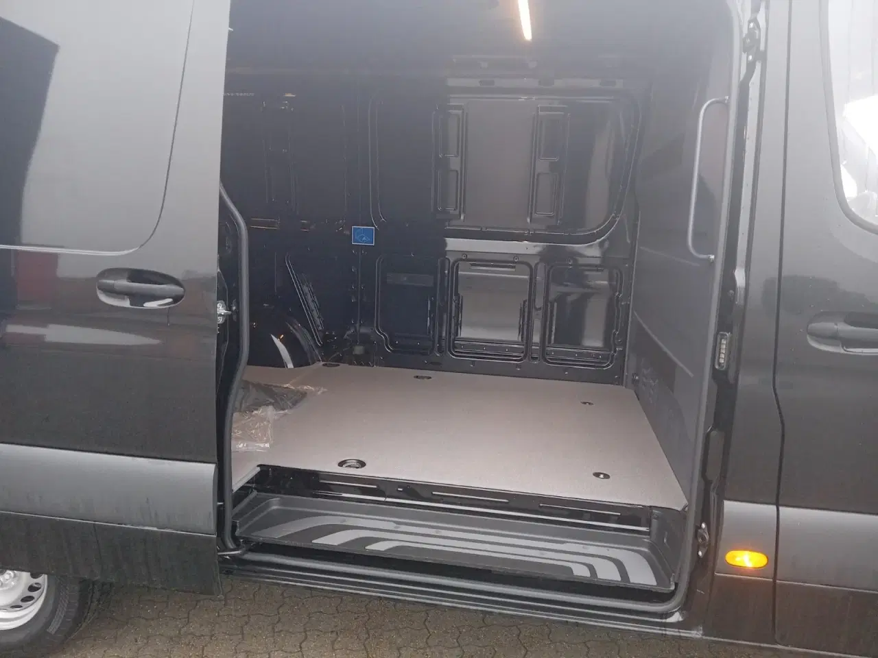 Billede 3 - Mercedes Sprinter 317 2,0 CDi A2 Kassevogn aut. RWD