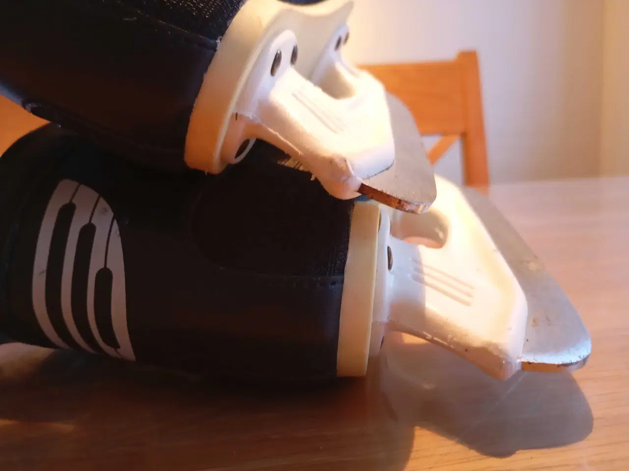 Billede 7 - Børne skøjter. Str. 30 / 12 år