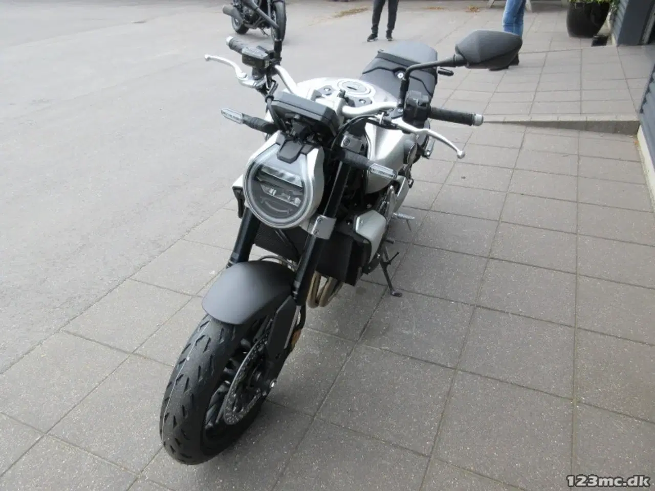 Billede 11 - Honda CB 1000 R MC-SYD BYTTER GERNE 5 ÅRS FABRIKS GARANTI