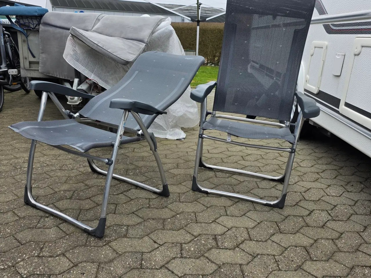 Billede 3 - 2 stole og 2 skamler