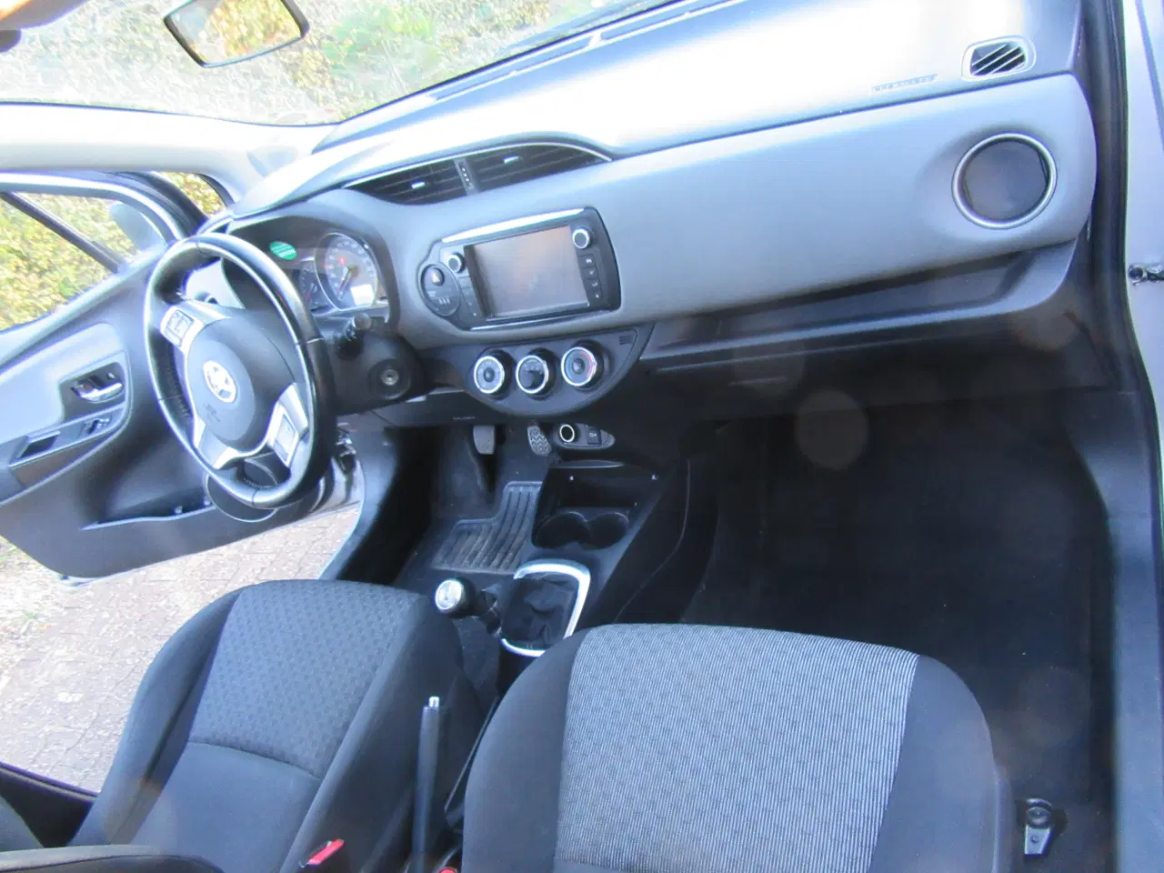 Billede 9 - Toyota yaris model år 2015