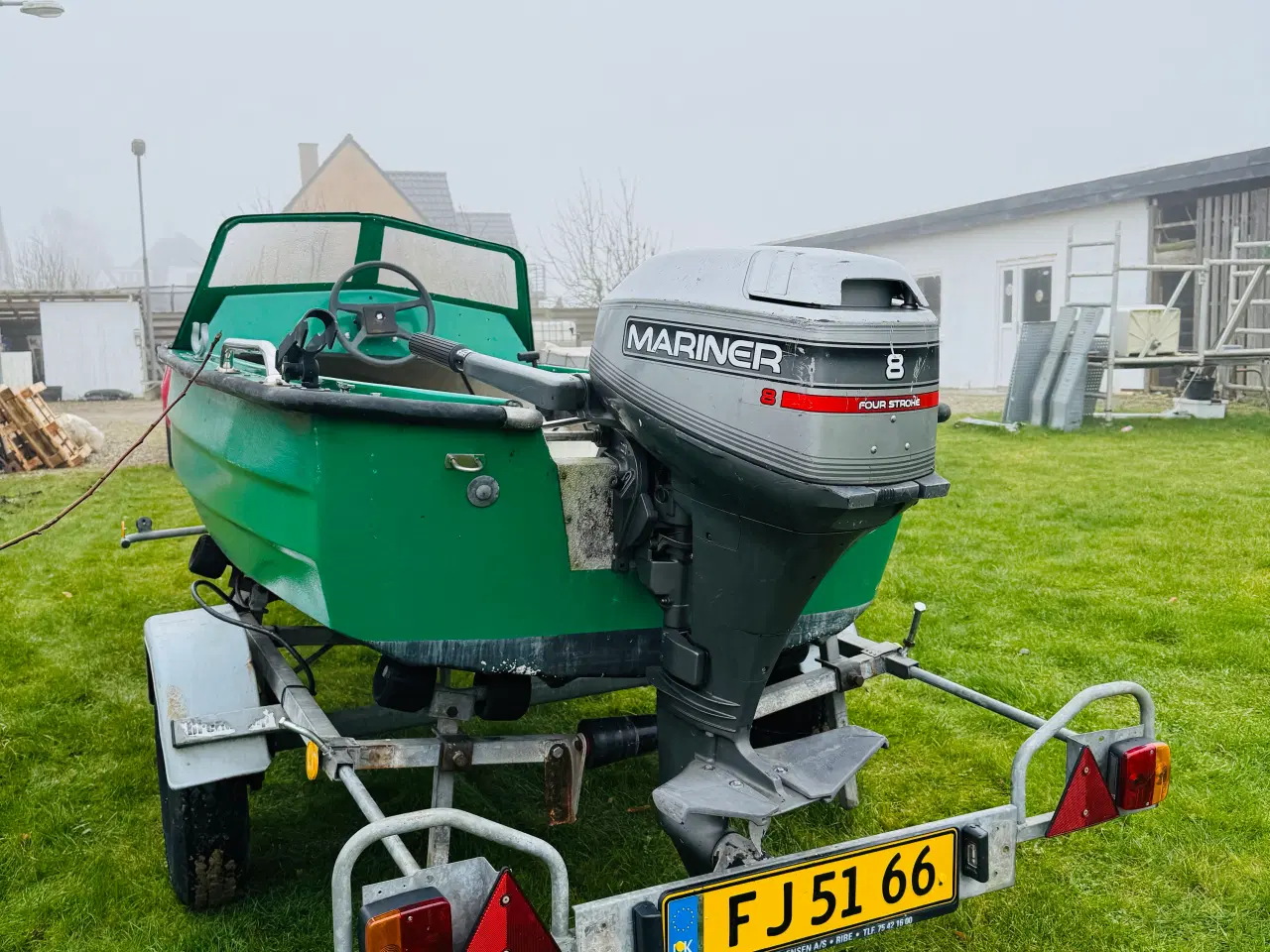 Billede 3 - Jolle og motor