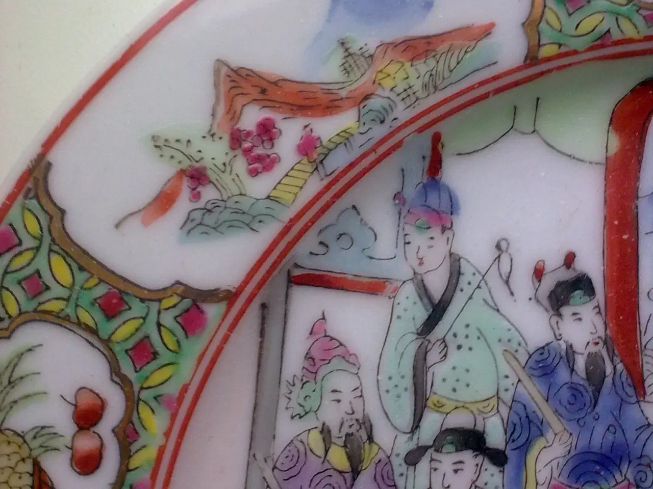 Billede 8 - Kina tallerken håndmalet m guld & sommerfugl