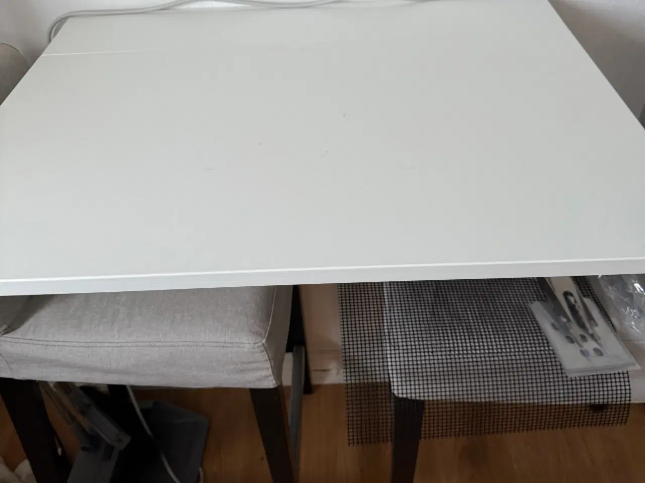 Billede 2 - Bar stole og bord 