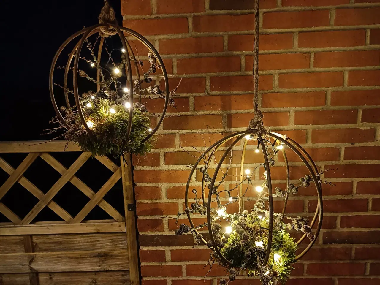 Billede 2 - Dekorationskugle i rundjern