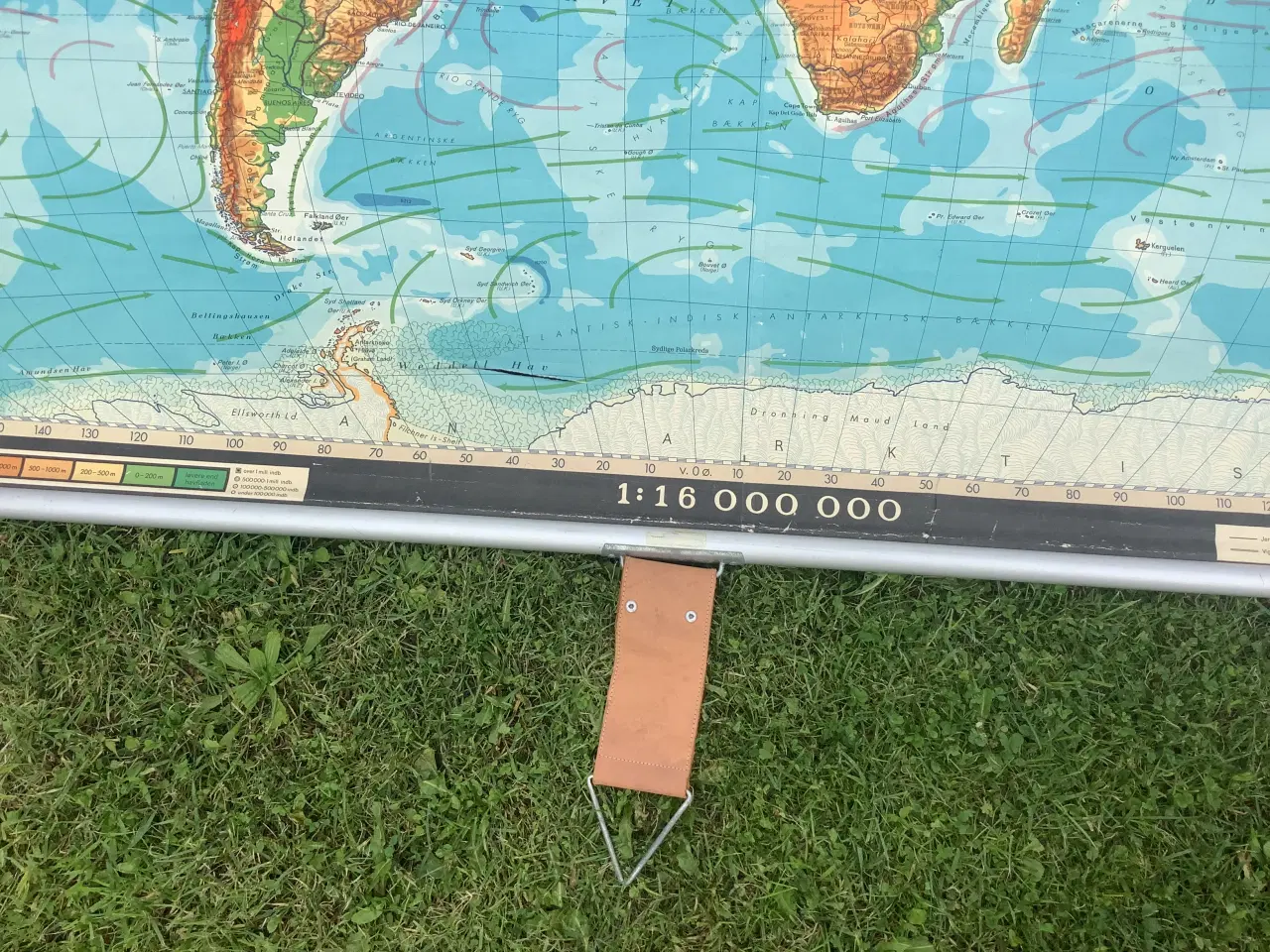 Billede 4 - Gl Skolekort / Atlas
