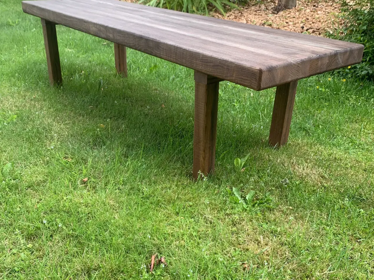 Billede 2 - Eksklusiv og rustik havebænk i massivt egetræ