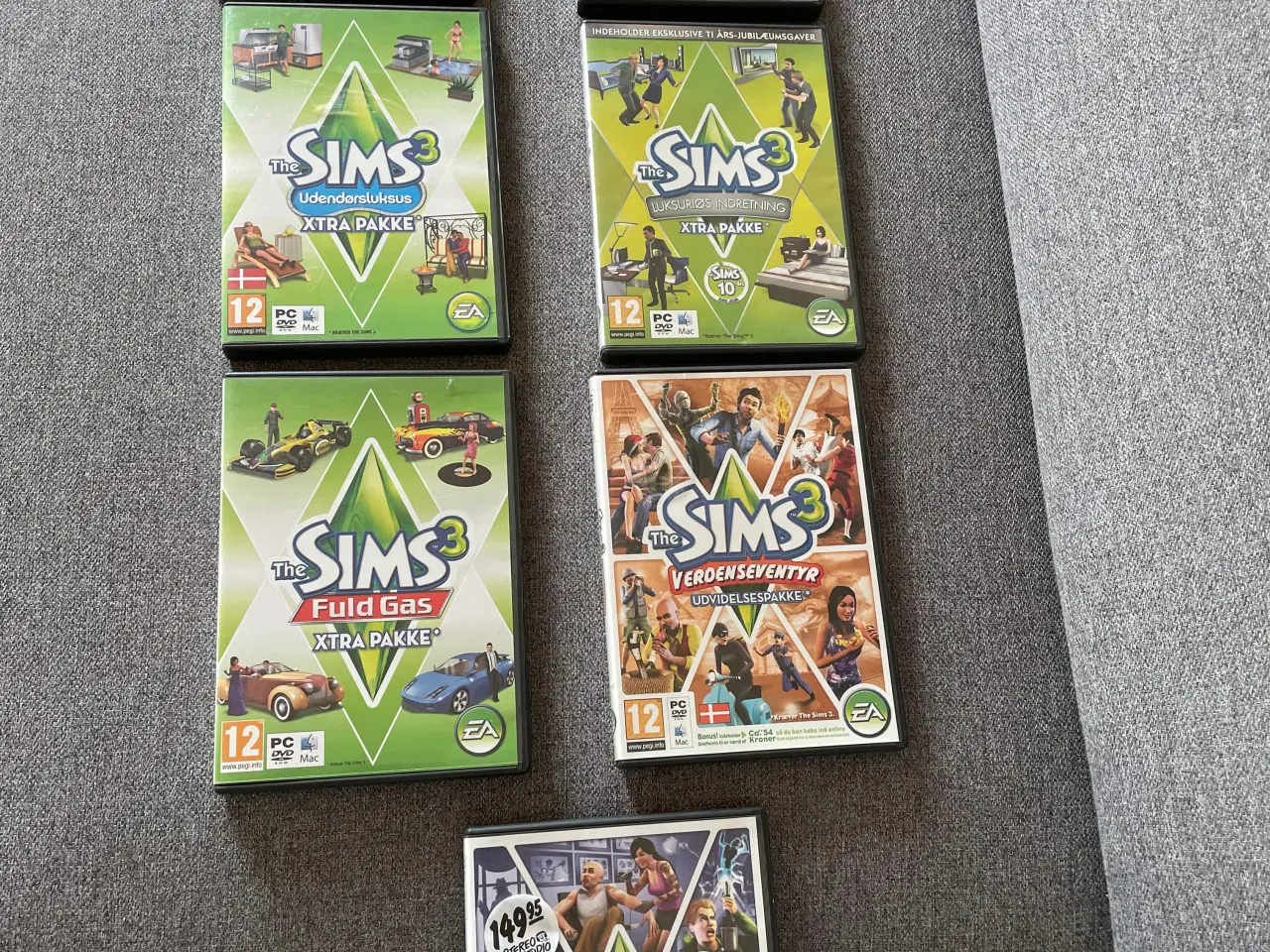 Billede 1 - 2 stk Sims 2 spil og 5 stk Sims 3 spil 30/50 kr.