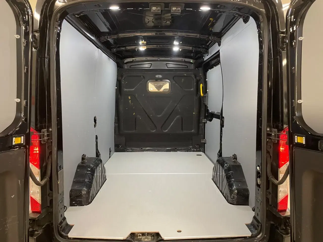 Billede 13 - Ford Transit 350 L2 Van 2,0 EcoBlue Trend aut. H2 FWD