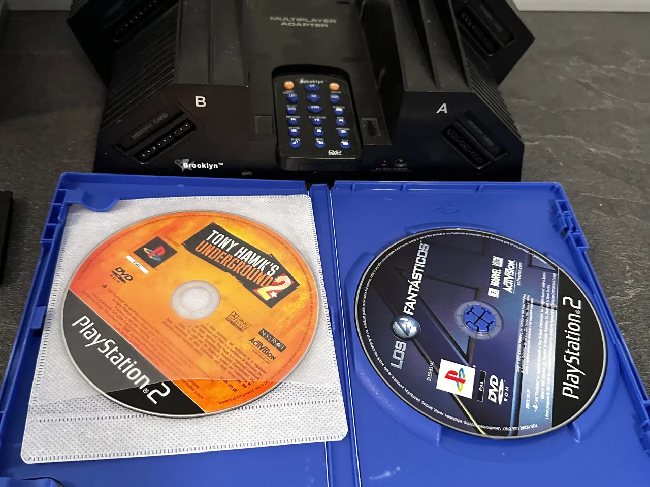 Billede 3 - Playstation 2 pakke med 2 maskiner og 27 spil