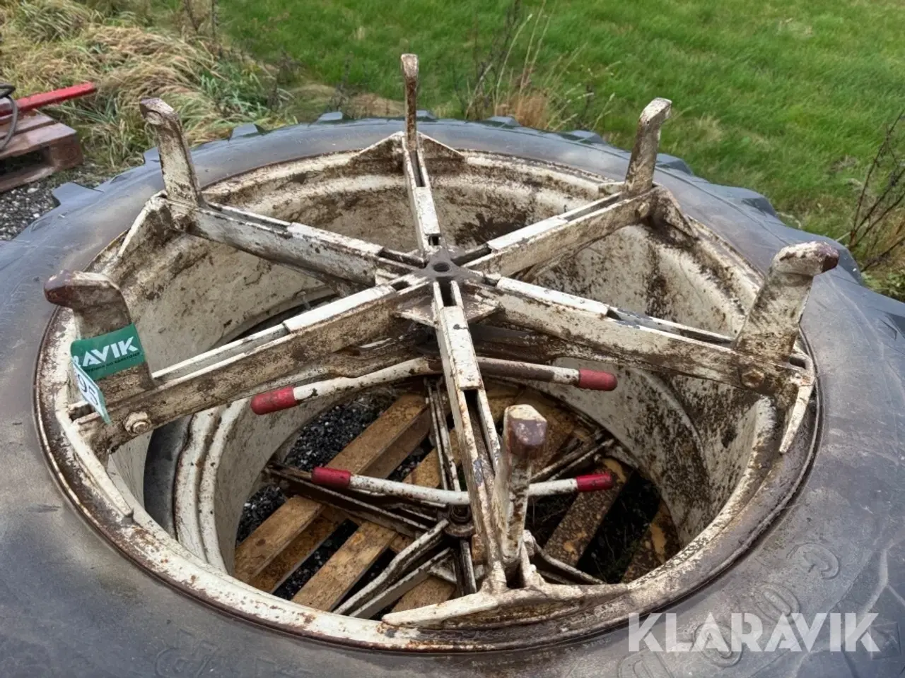 Billede 4 - Landbrugsdæk Good Year Traction sure grip 2 styk