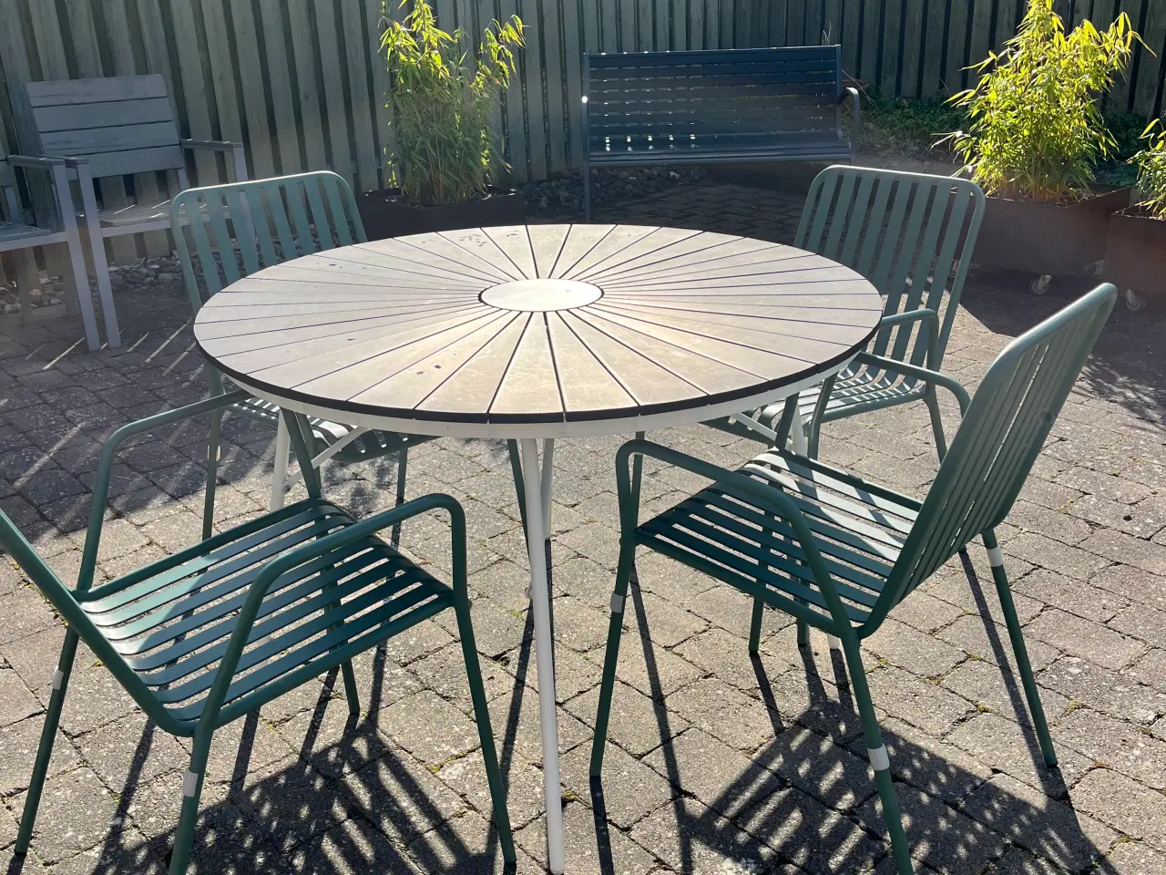 Billede 3 - Rundt havebord