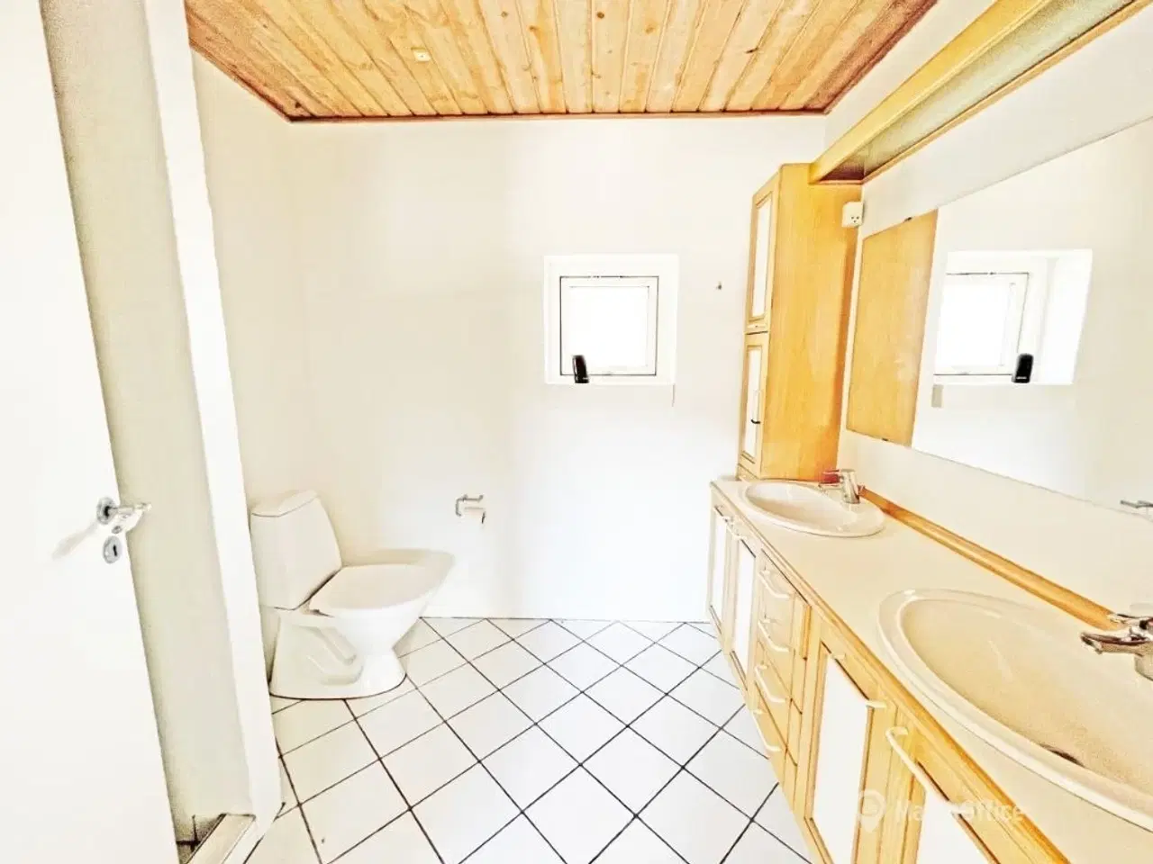 Billede 9 - Velbeliggende kontor med egen parkering lige ved døren