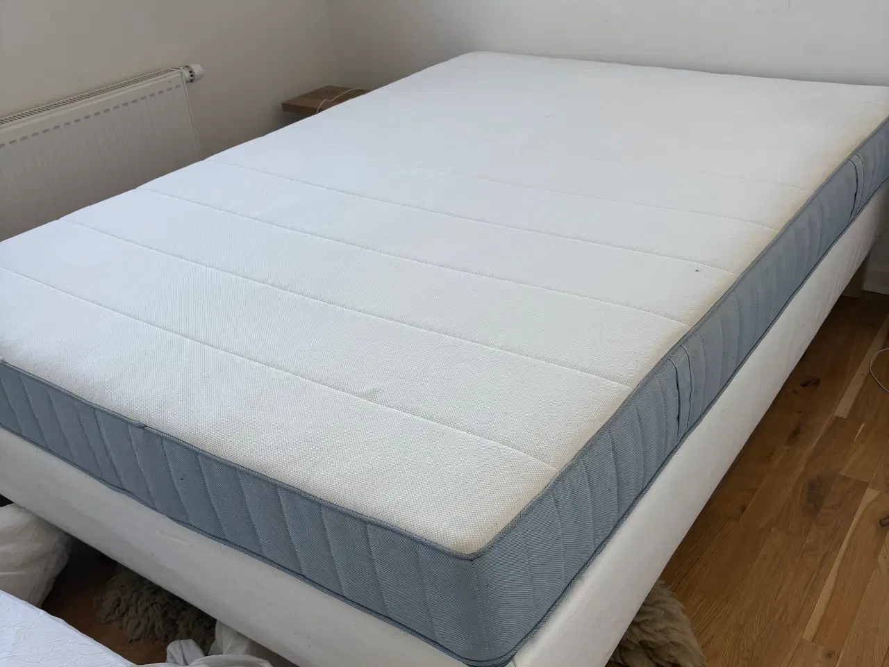 Billede 3 - Seng 140*200 sælges