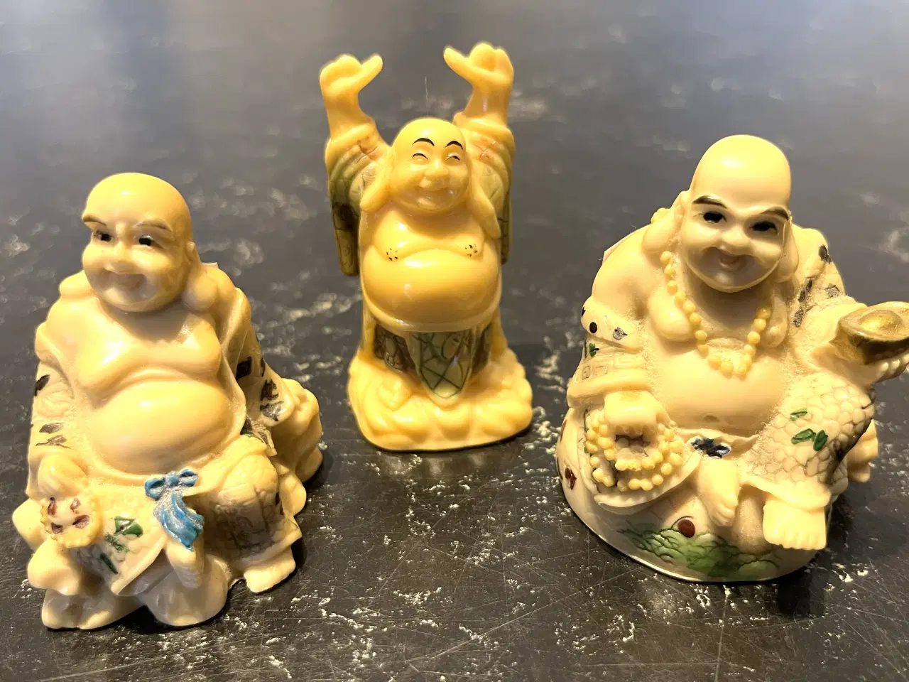 Billede 1 - 3 små Buddha figurer h.7 cm . Pris 3 stk. 